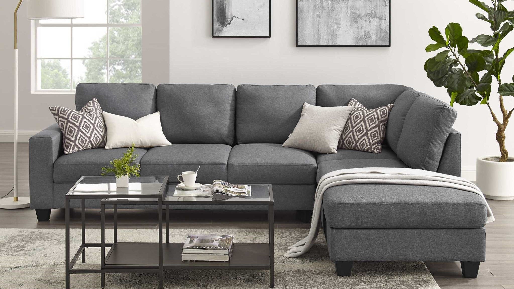 Dark grey store small sectional